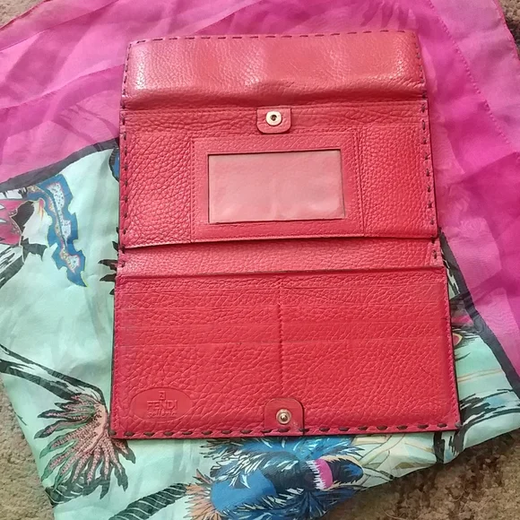 Fendi purse..FIRM - Picture 3 of 10
